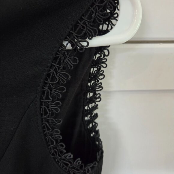 BCBG MAX AZRIA Zippered Black Sleeveless Top from set of Lost Girl TV show - Picture 3 of 6